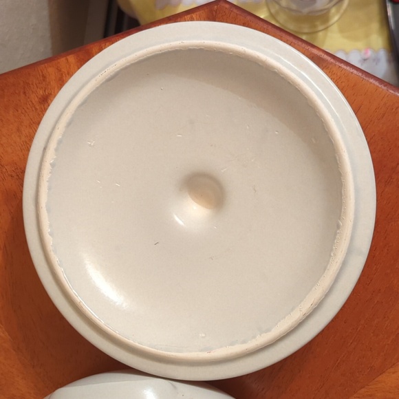 2 Qt. Pfalzgraff casserole dish - Picture 3 of 7